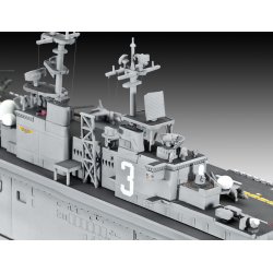 Revell Assault Carrier USS WASP CLASS modelskib