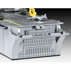 Revell Assault Carrier USS WASP CLASS modelskib