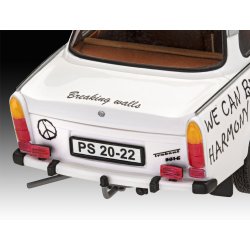 Revell Trabant 601S "Builder's Choice" modelbil - Med lim og maling