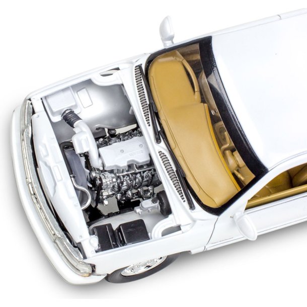 Revell 1999 Chevy Silverado Custom Pickup modelbil