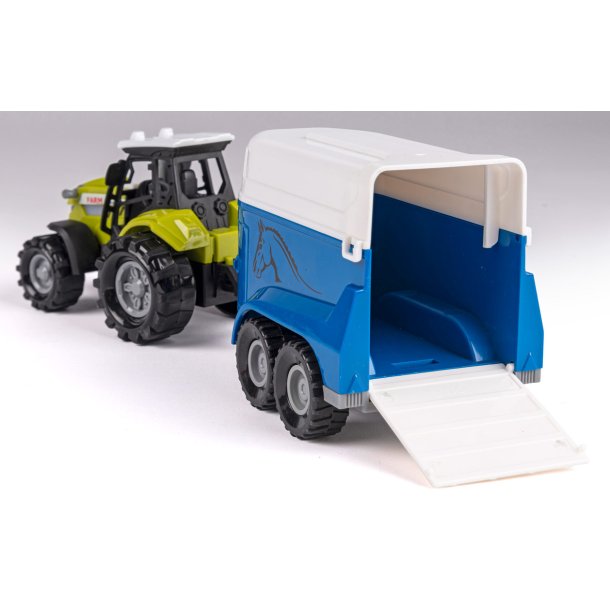 Bull traktor med hestetrailer